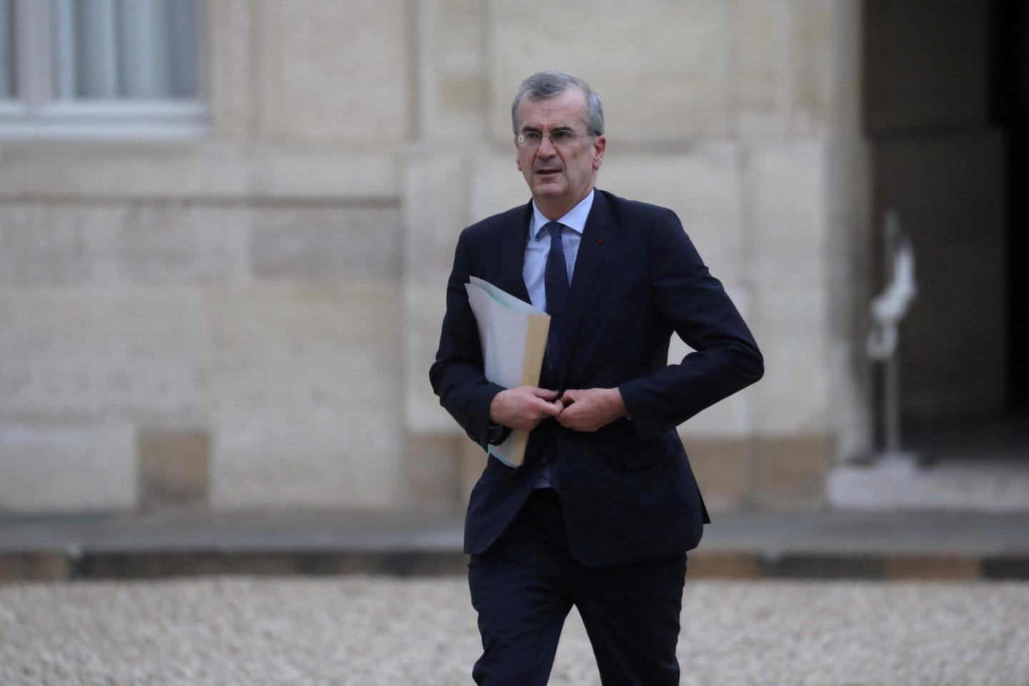 French central bank governor voices concern over slow pace of EU reforms as he steps down