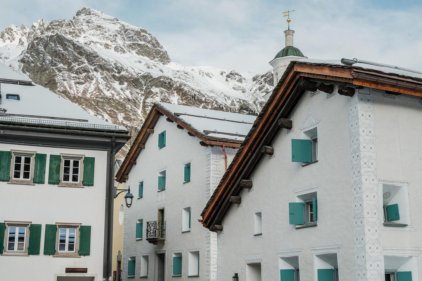 In the legendary village of Sils-Maria, in Switzerland, the Chesa Marchetta hotel combines art and the art of living
