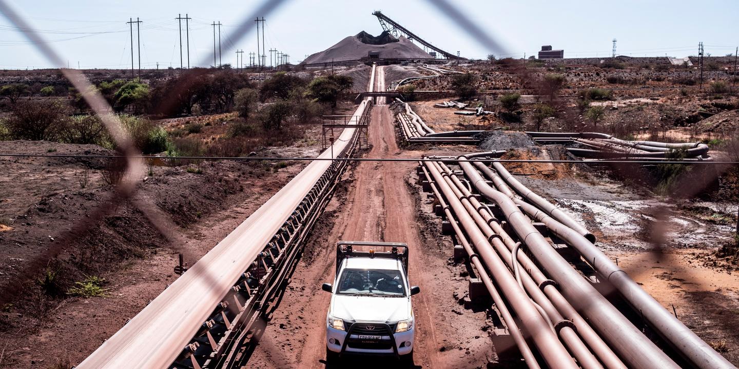 Anglo American envisage une nouvelle dépréciation de De Beers face à la crise du diamant