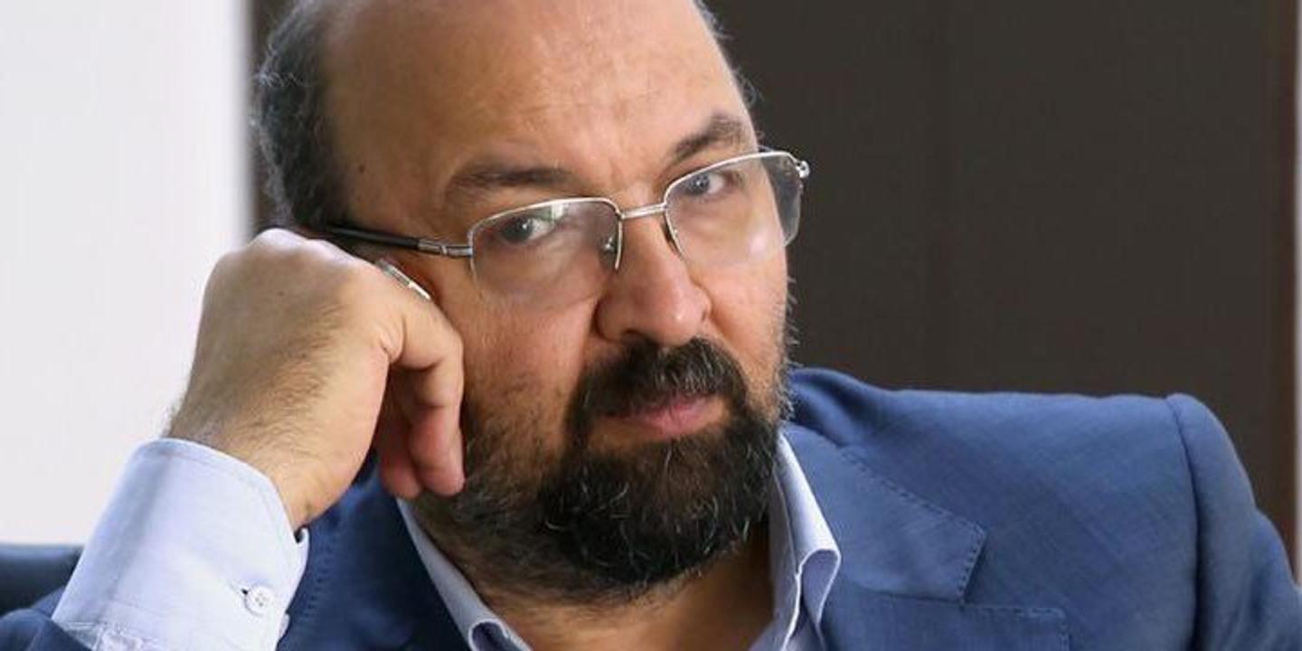 Iran : arrestation de Javad Emam, porte-parole du camp réformateur, par les gardiens de la révolution