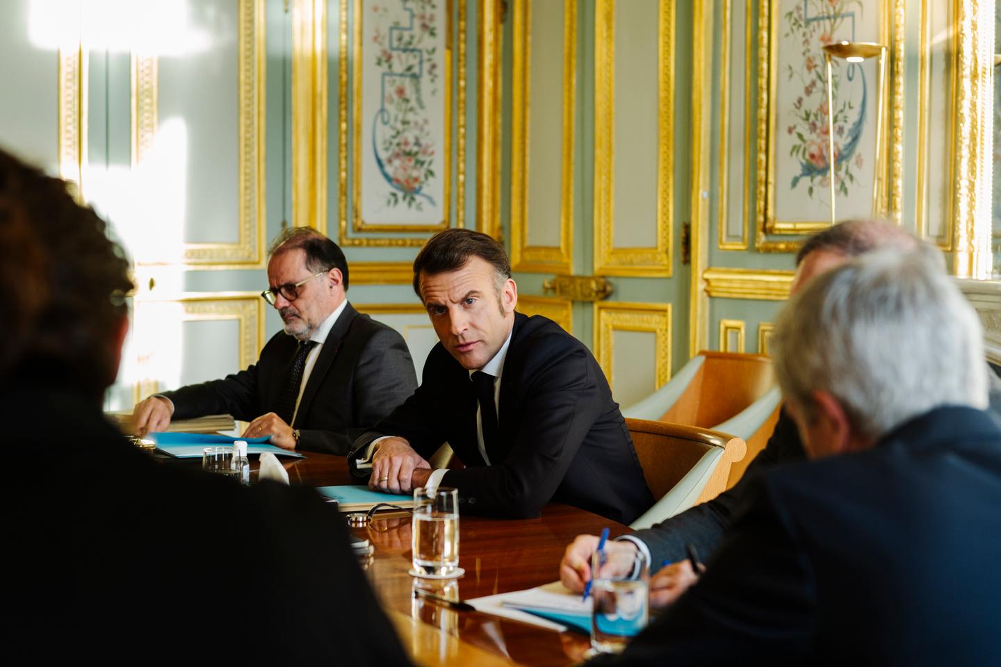 Emmanuel Macron va planter un chêne à l’Elysée en hommage à Ilan Halimi et appeler à lutter contre l’antisémitisme en France