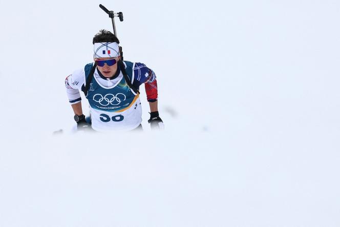Eric Perrot durante a individual dos Jogos Milão-Cortina 2026 na Anterselva Biathlon Arena, em Anterselva, no dia 10 de fevereiro de 2026. 