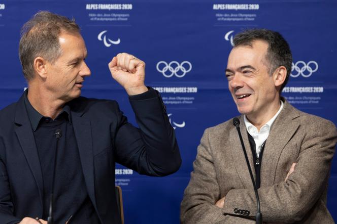 Edgar Grospiron et Cyril Linette, lors d’une conférence de presse à l’issue de la première Commission de Coordination du CIO d’Alpes Françaises 2030, à Le Grand-Bornand (Haute-Savoie), le 3&nbsp;décembre&nbsp;2025.
