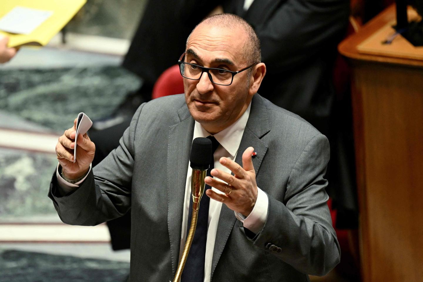 Des appels malveillants saturent la ligne d’écoute du 3919, le ministre de l’intérieur dénonce une « menace masculiniste décomplexée »