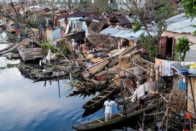 Death toll rises to at least 31 after Tropical Cyclone Gezani hits Madagascar and crushes houses