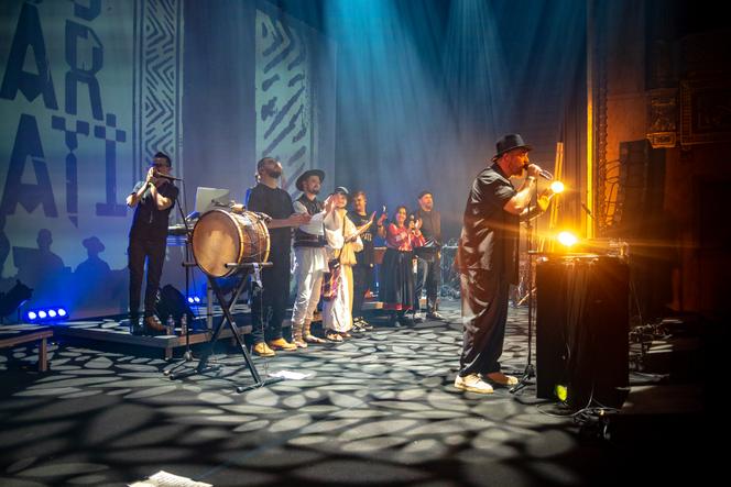 Subcarpati en clôture du festival Un week-end à l’Est, à l’Odéon-Théâtre de l’Europe, à Paris, le 1ᵉʳ décembre 2025.