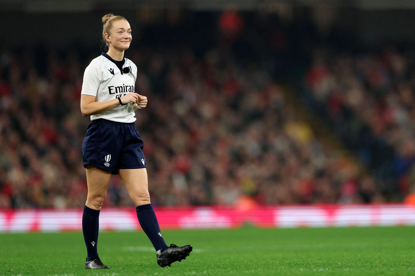 Tournoi des six nations : Hollie Davidson, une précurseuse au sifflet du match Irlande-Italie