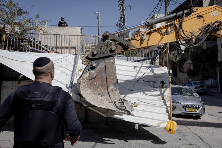 Cette même maison le le 10 février 2026, alors que les forces de l'ordre sont venues la détruire, dans le quartier de Bustan, à Silwan, Jérusalem-Est.