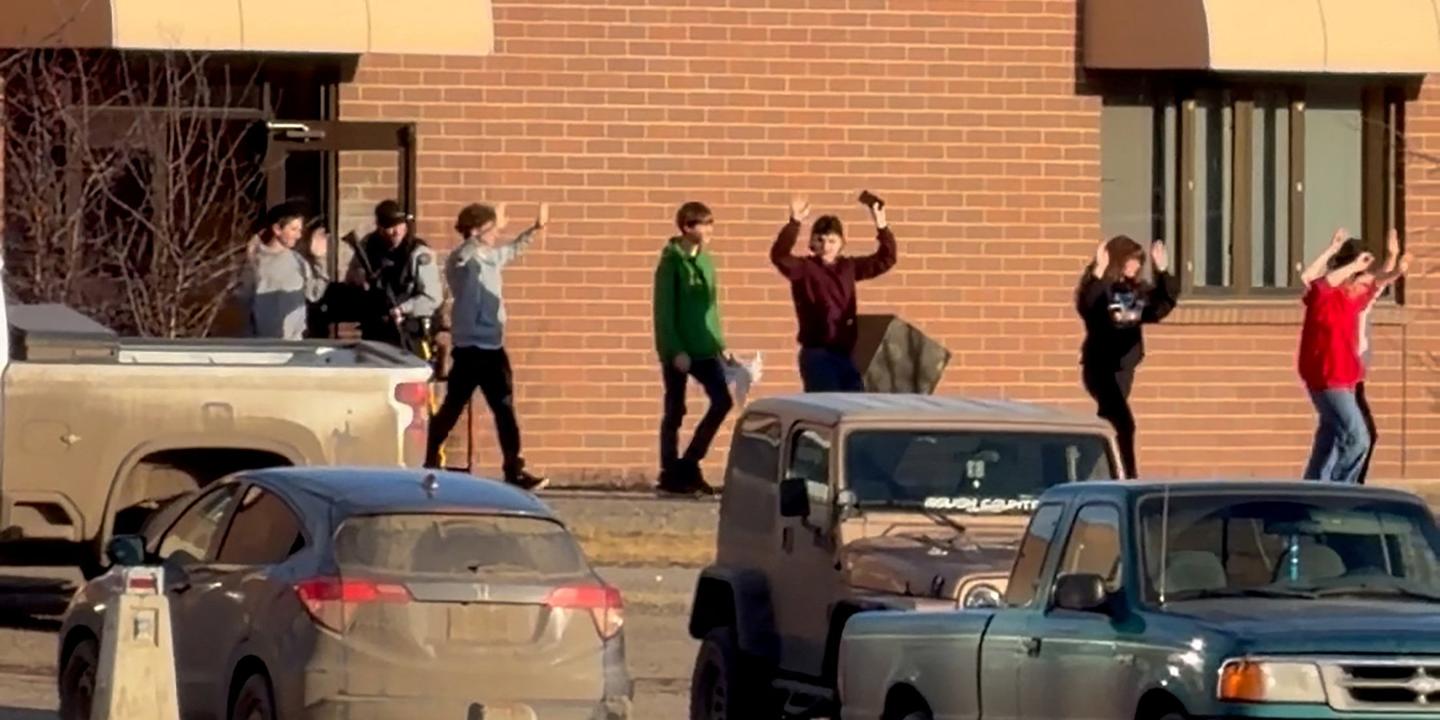 Fusillade au Canada : la suspecte est une femme transgenre de 18 ans, le bilan ramené à huit morts
