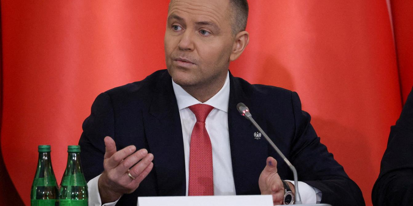 En Pologne, Karol Nawrocki, président nationaliste, bloque un texte visant à rétablir l’indépendance de la justice Kép