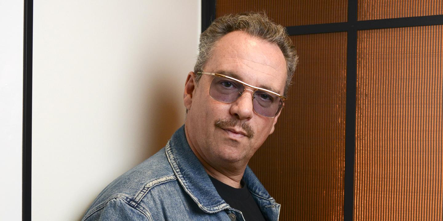 Yann Guillarme, humoriste et père attentif, partage son parcours familial détonnant