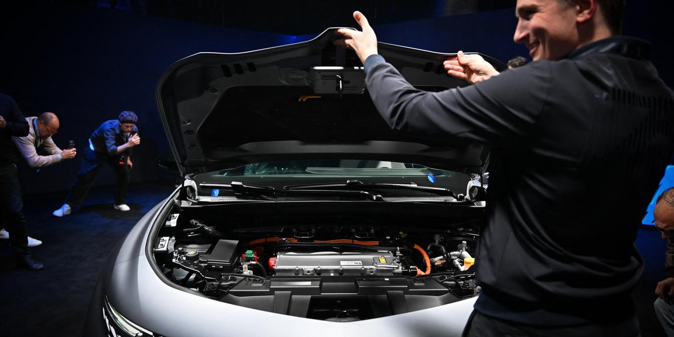 La voiture électrique, arme antidélocalisation, selon l’ONG Transport & Environment Kép