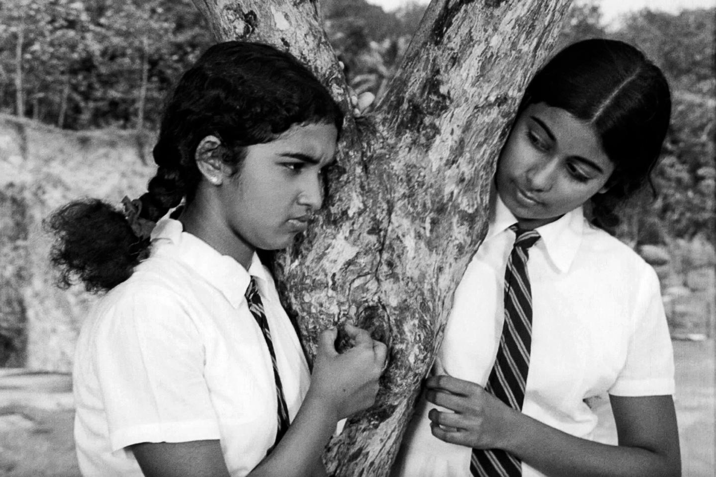 « Les Filles », chronique de l’infortune et du renoncement de la cinéaste Sumitra Peries, sort enfin en France