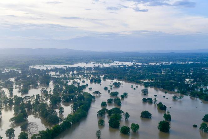 Cette photo, diffusée par le service de presse de l’Unité nationale colombienne de gestion des risques de catastrophes (UNGRD), montre les zones inondées lors d’un survol du département du Cordoba, en Colombie, le 10 février 2026.