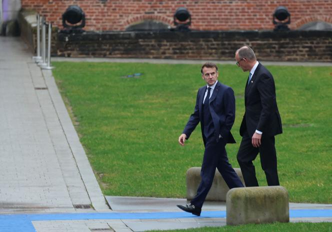 Emmanuel Macron et le chancelier allemand, Friedrich Merz, à Alden Biesen (Belgique), le 12 février 2026.
