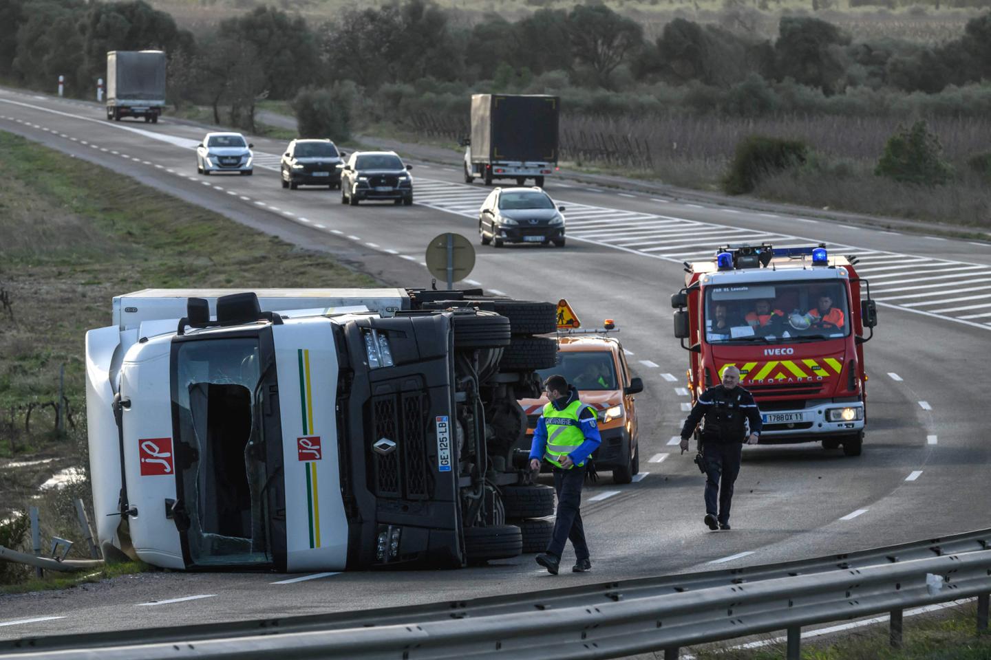 Tempête Nils : les images des dégâts en France et en Espagne