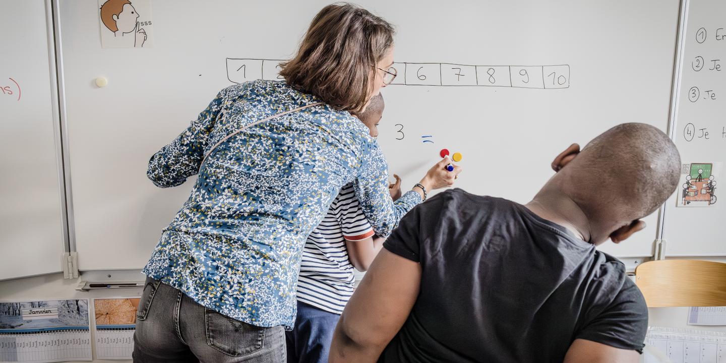 Autisme : la HAS publie de nouvelles recommandations pour une scolarisation continue