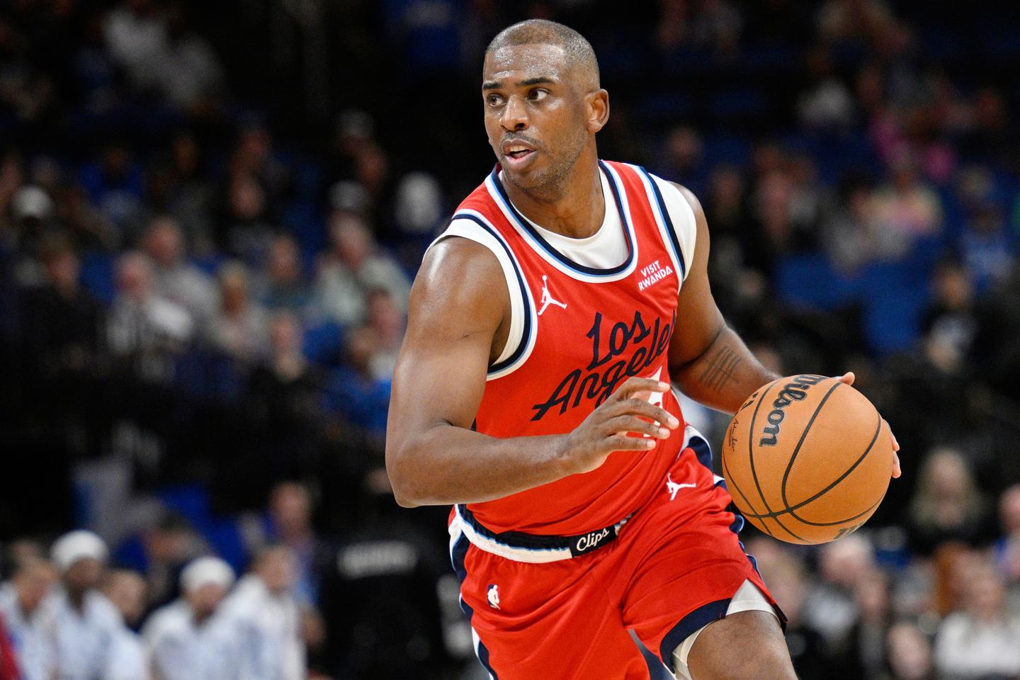 Chris Paul, légende de la NBA, annonce sa retraite de la NBA après 21 saisons et deux titres olympiques