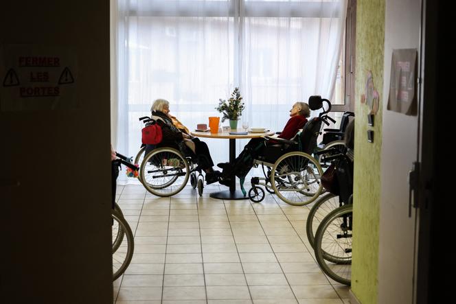 Dans un Ehpad public de Saint-Sulpice-la-Pointe (Tarn), le 4 janvier 2023.