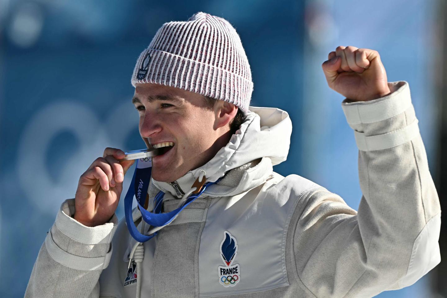 JO 2026 : Mathis Desloges, nouveau visage du ski de fond français, s’arroge une deuxième médaille d’argent