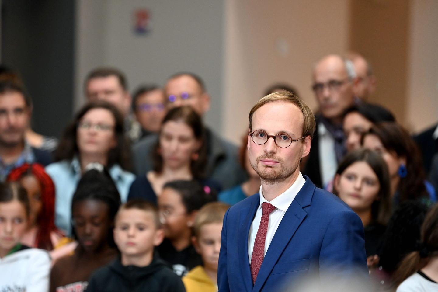 Municipales à Laval : un duel annoncé entre le maire sortant divers gauche et la candidate de la droite et du centre Municipales à Laval : un duel annoncé entre le maire sortant divers gauche et la candidate de la droite et du centre