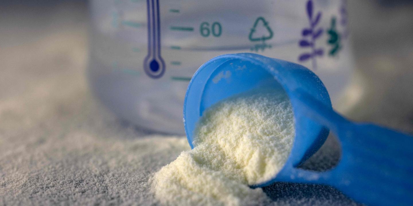Laits infantiles : l’Union européenne durcit les contrôles sur les importations de la substance incriminée provenant de Chine