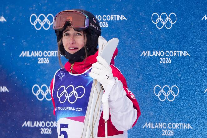 A francesa Perrine Laffont após seu quarto lugar durante o evento de esqui paralelo dos magnatas dos Jogos Olímpicos de Inverno de 2026, em Livigno (Itália), sábado, 14 de fevereiro de 2026.
