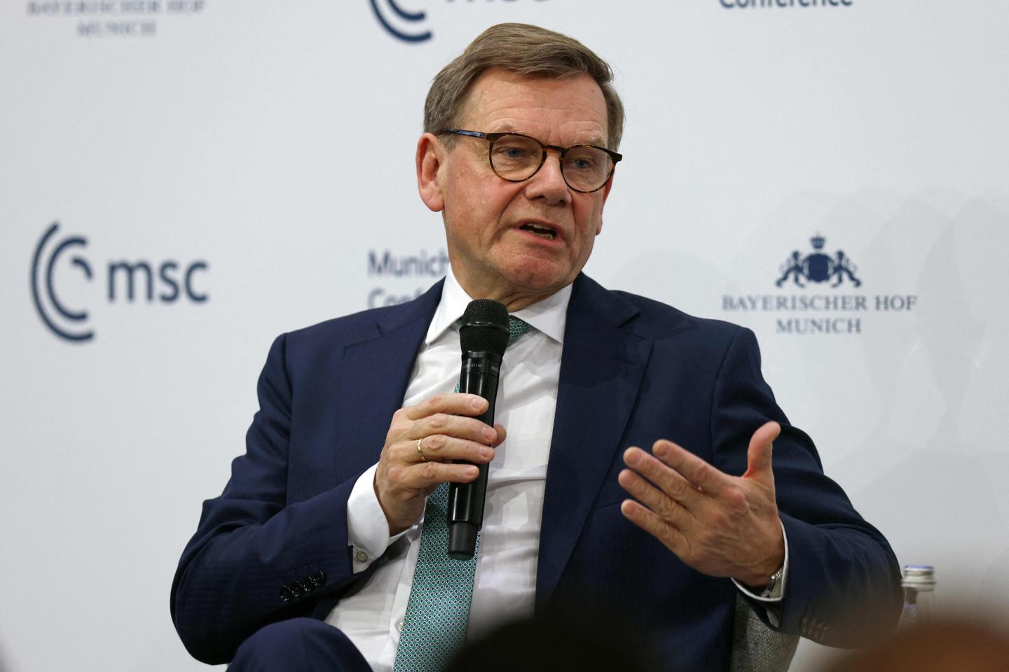 L’Allemagne juge « insuffisants » les efforts de la France pour augmenter les dépenses de défense et l’appelle à « faire des économies », notamment dans le social