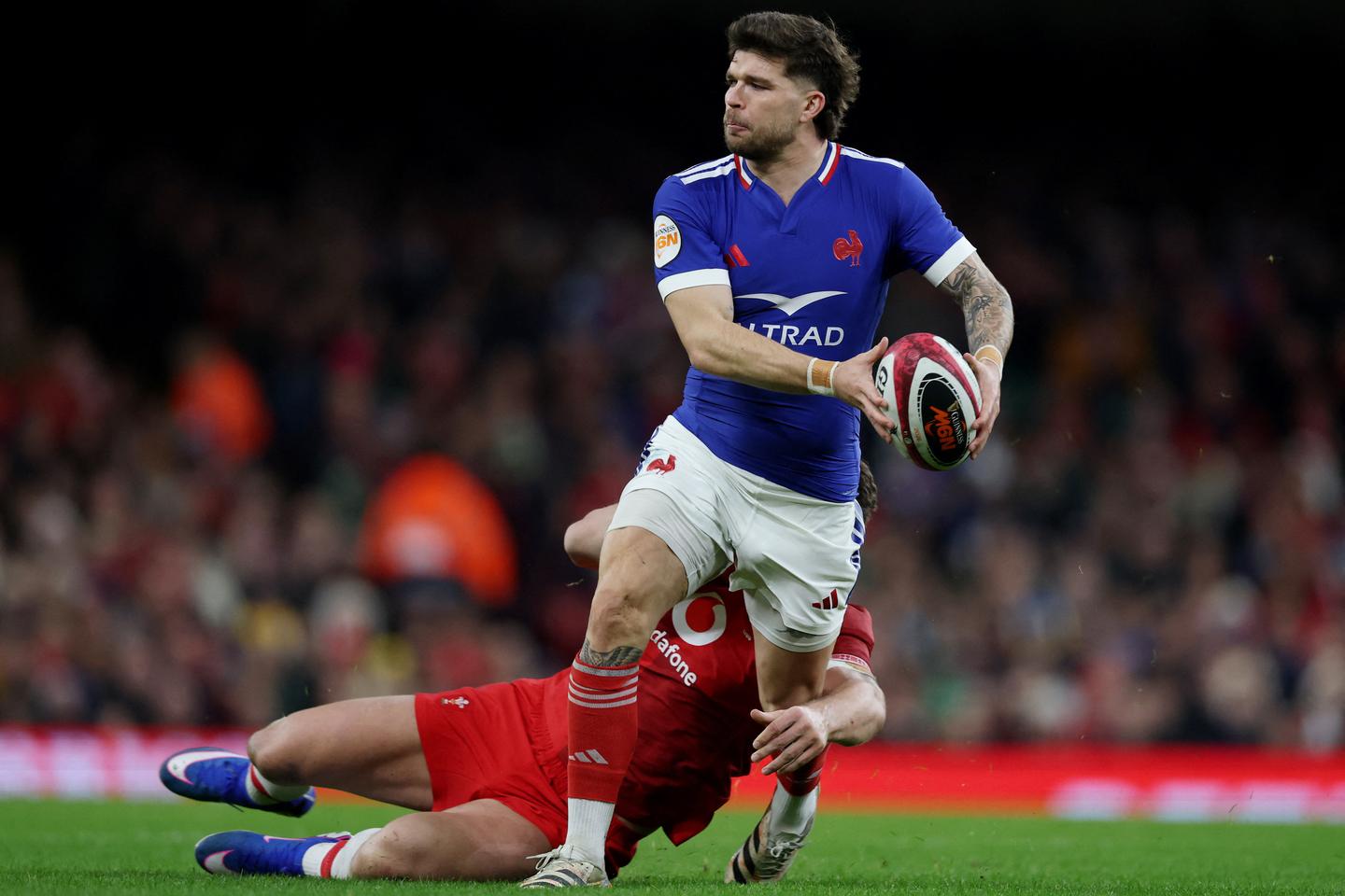 Ecosse-France : la « mutation sportive et humaine » de Matthieu Jalibert, l’ancien « bouc émissaire » devenu leader du XV de France