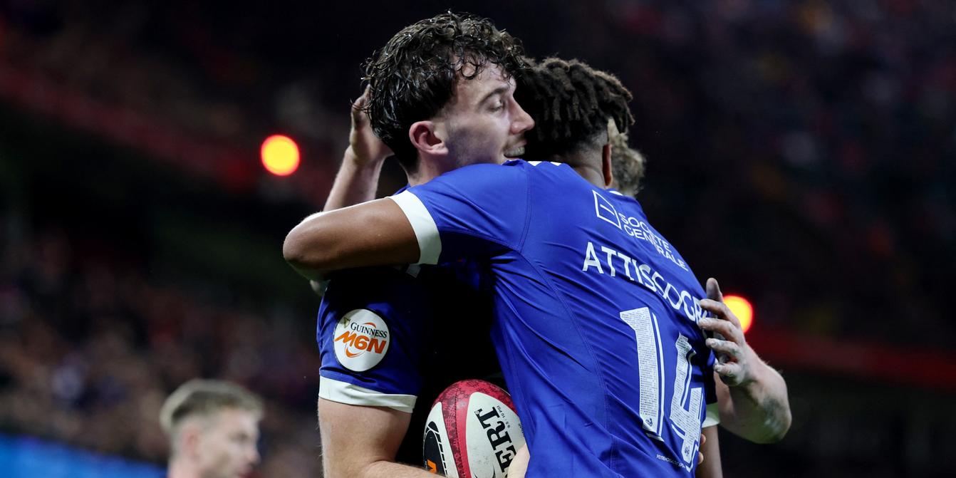Le XV de France continue son sans-faute dans le Tournoi des six nations en battant facilement le Pays de Galles Kép