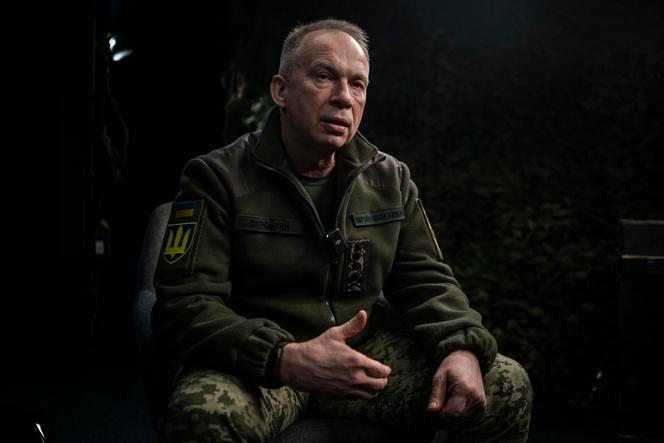 Le général Oleksandr Syrsky, commandant en chef de l’armée ukrainienne, dans un lieu non divulgué, en Ukraine, le 7&nbsp;février 2026.