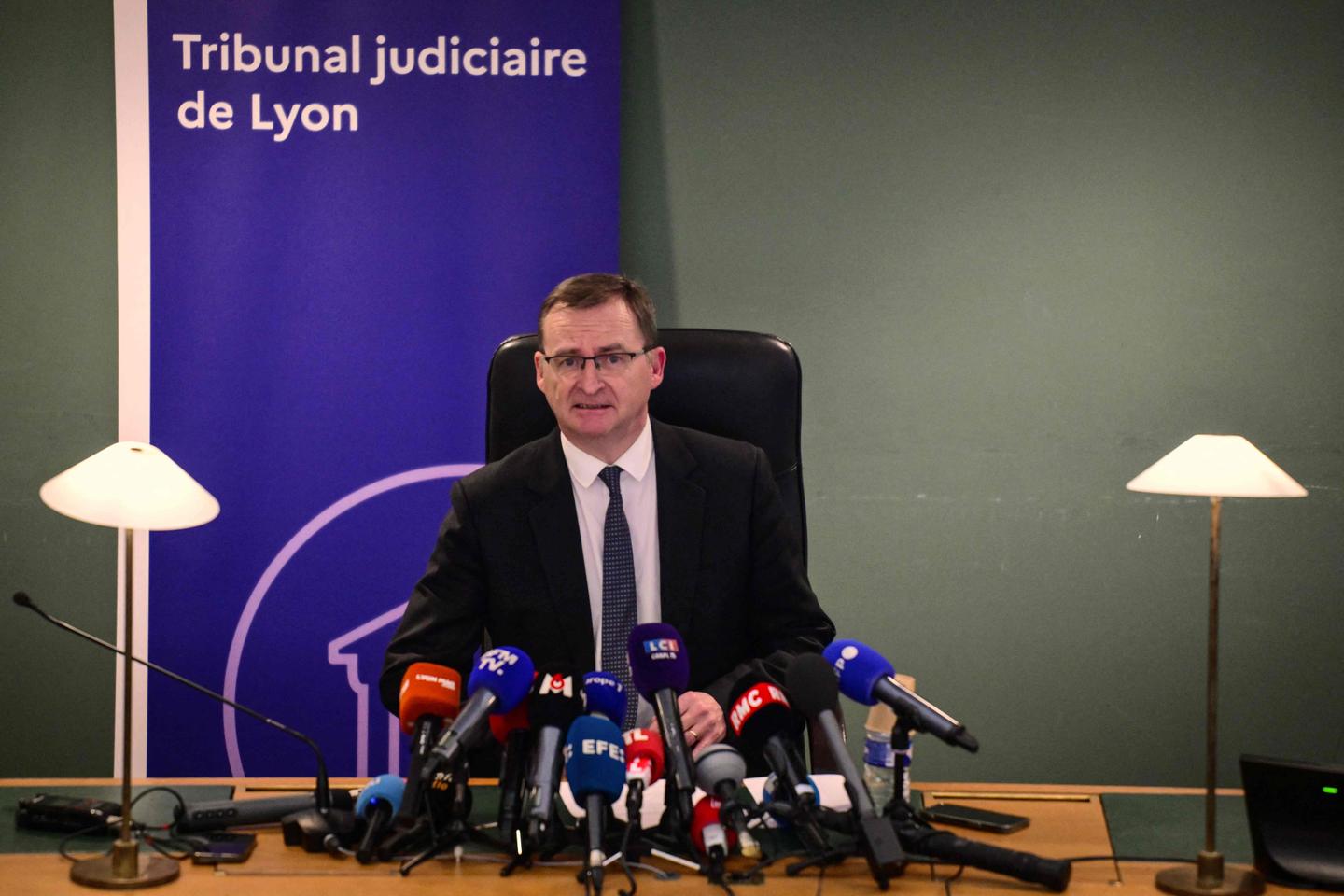 Neuf interpellations dans l’enquête sur la mort de Quentin Deranque, la Jeune Garde mise en cause, LFI dans la tourmente