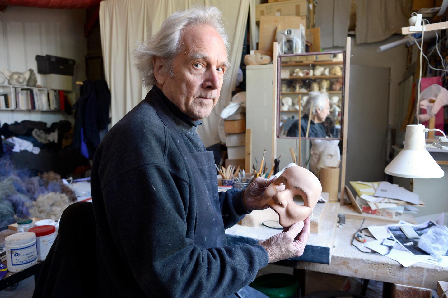 Erhard Stiefel, grand facteur de masques et compagnon du Théâtre du Soleil, est mort