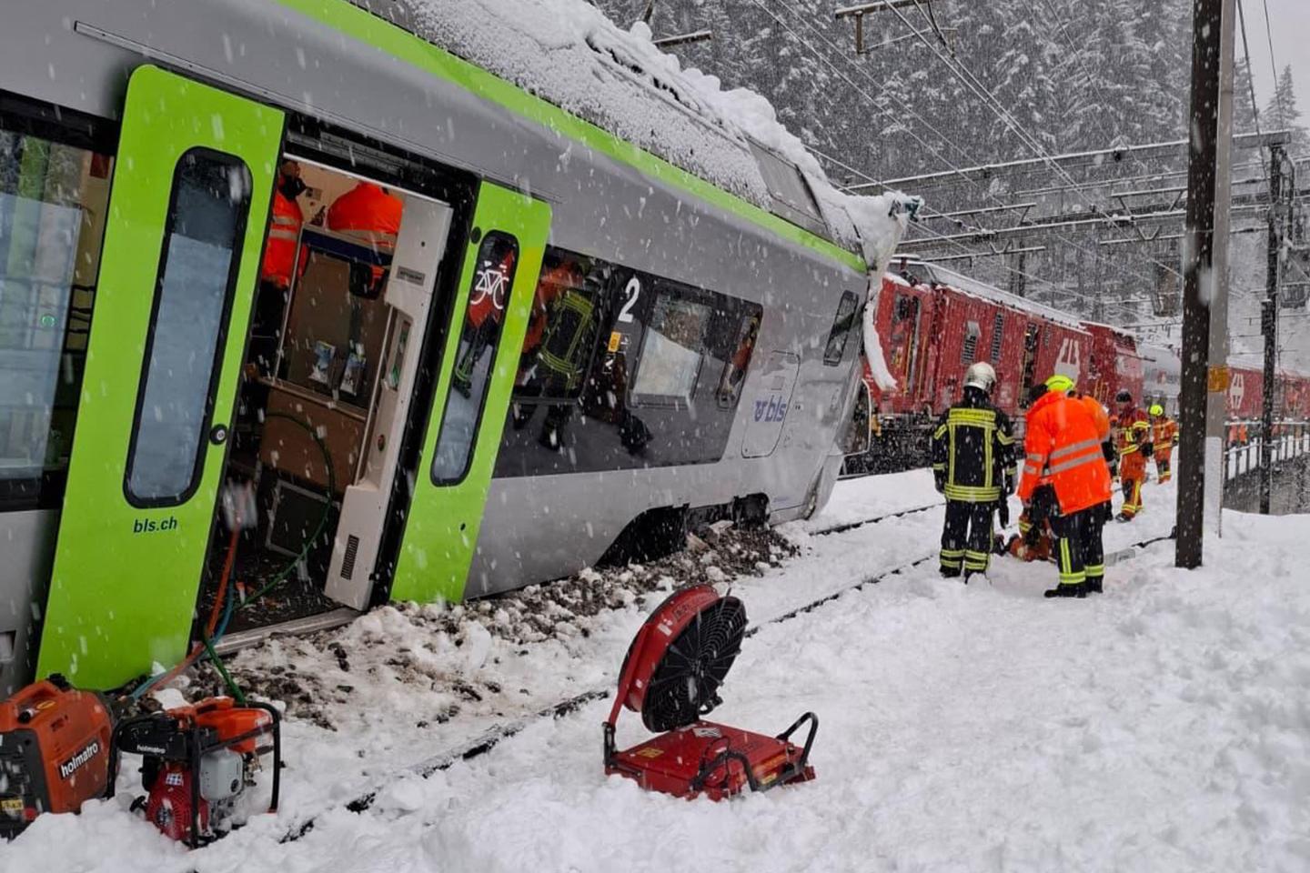 Swiss train derailment caused by avalanche injures five