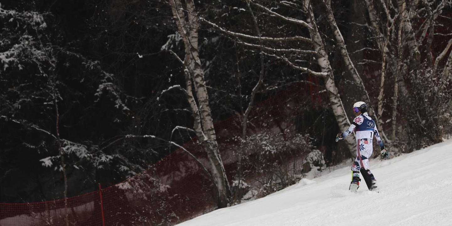 JO 2026 : Désillusion française en ski alpin, la Suisse triomphe au slalom masculin
