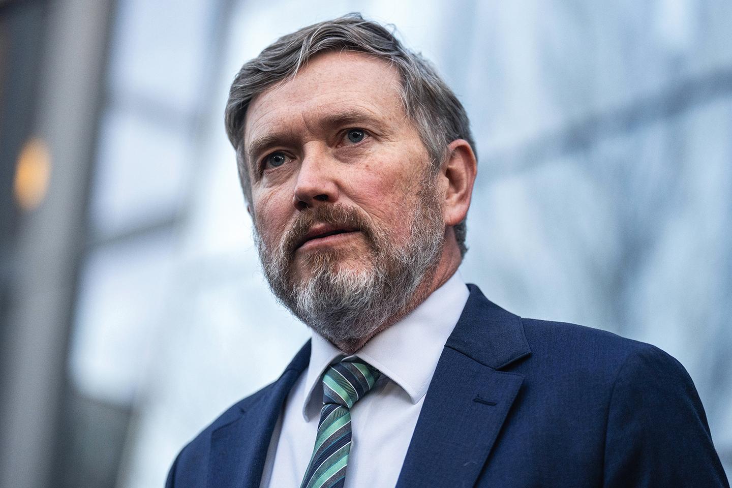 Affaire Epstein : qui est Thomas Massie, l’un des élus qui a désanonymisé des personnes sans lien avec le criminel sexuel