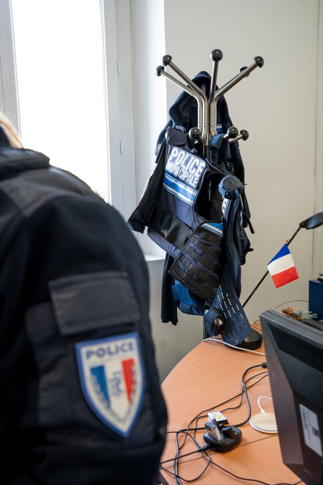 Dans un bureau de la police municipale à Marseille, le 28 janvier 2025.