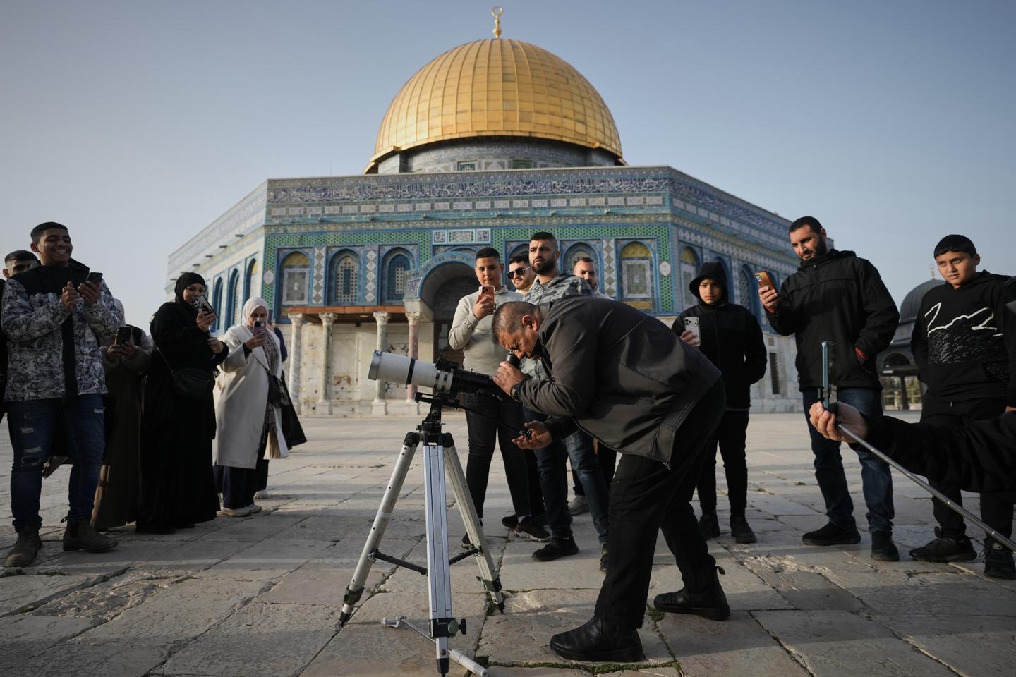 Saudia Arabia announces Ramadan will start on Wednesday