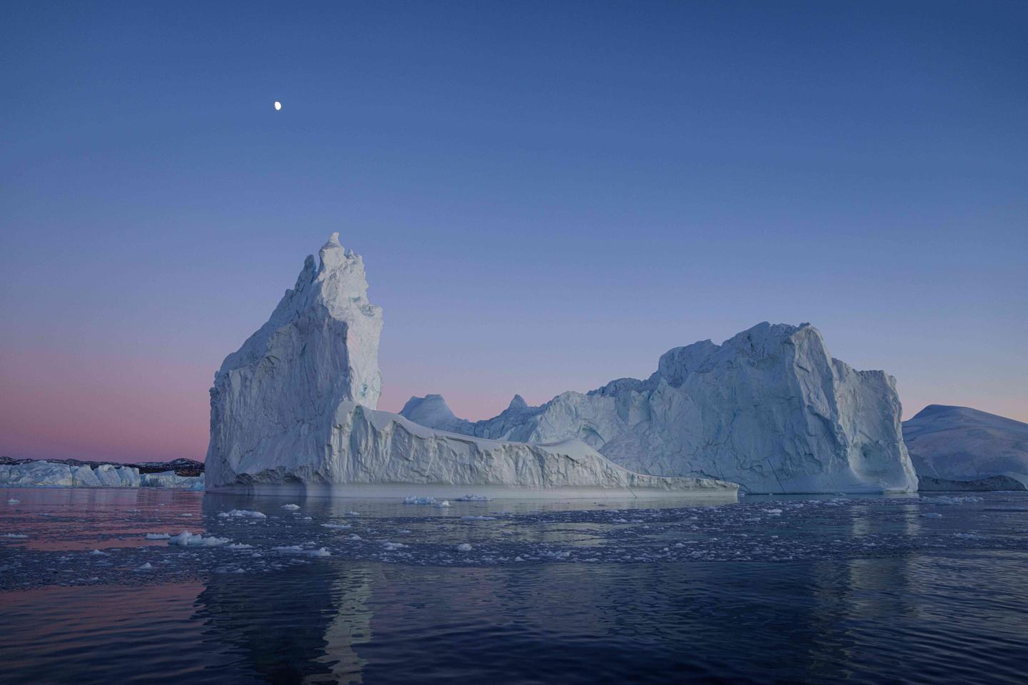 Trump says US is sending hospital boat to Greenland