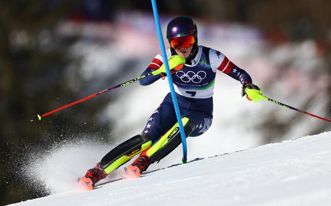 L’Américaine Mikaela Shiffrin lors du slalom des Jeux olympiques, le 18&nbsp;février 2026&nbsp;à Cortina d’Ampezzo (Italie).