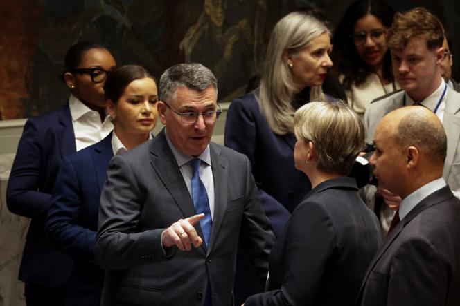 O Ministro das Relações Exteriores de Israel, Gideon Saar, na sede das Nações Unidas em Nova York, Estados Unidos, 18 de fevereiro de 2026. 