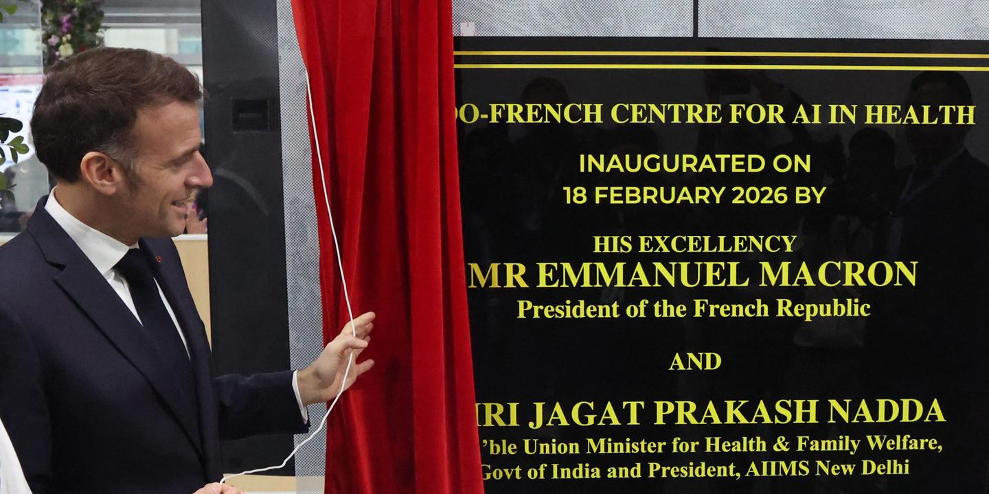 Macron alerte sur les dangers des chatbots IA pour la jeunesse lors du sommet de New Delhi