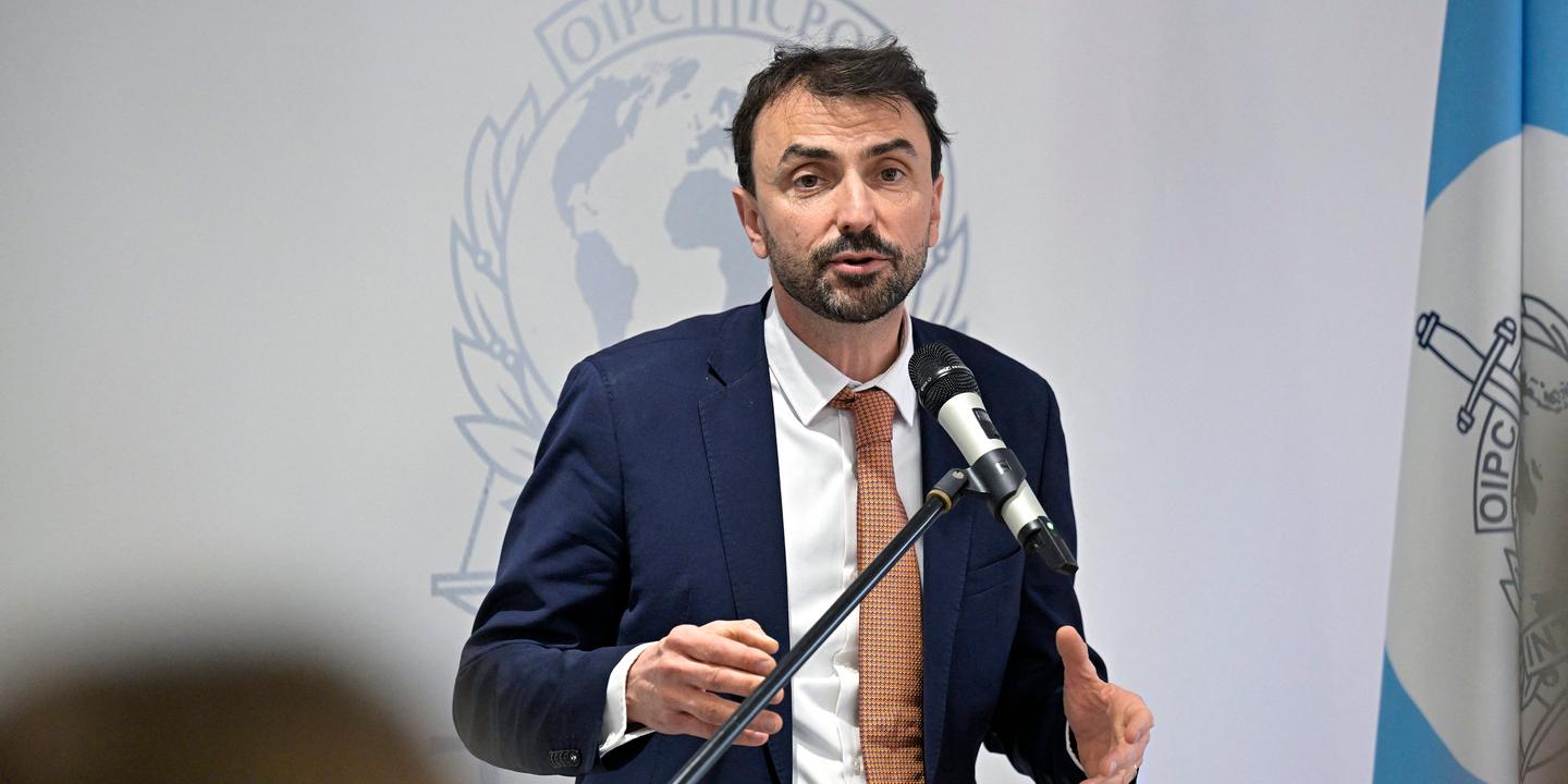 Grégory Doucet poursuit sa campagne à Lyon malgré le drame de l'assassinat d'un étudiant