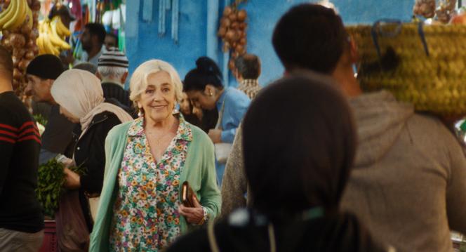 Carmen Maura (Maria Angeles) dans « Rue Malaga », de Maryam Touzani.