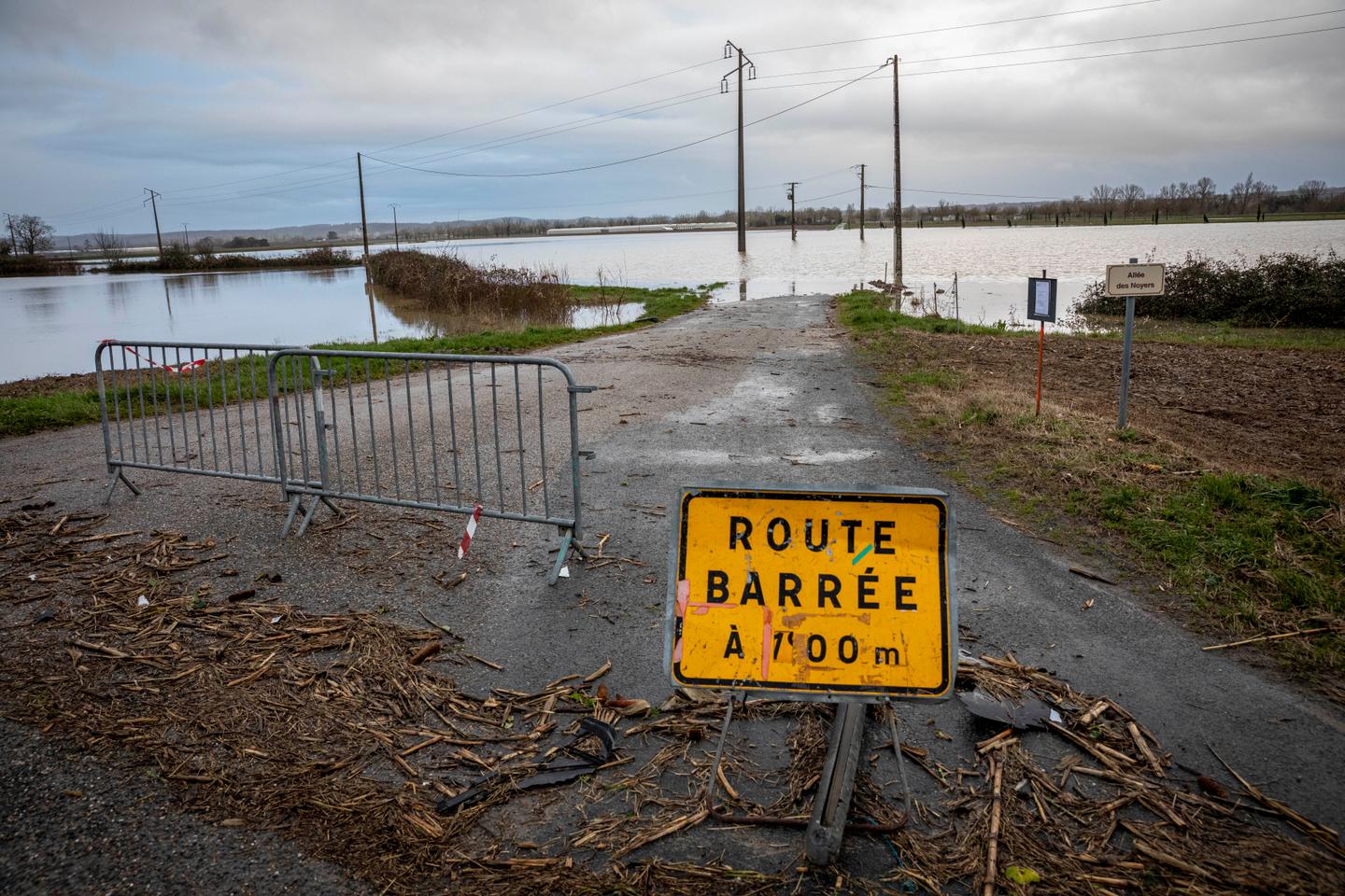 Tempête Pedro : un homme porté disparu dans la Loire, Bordeaux en état d’alerte