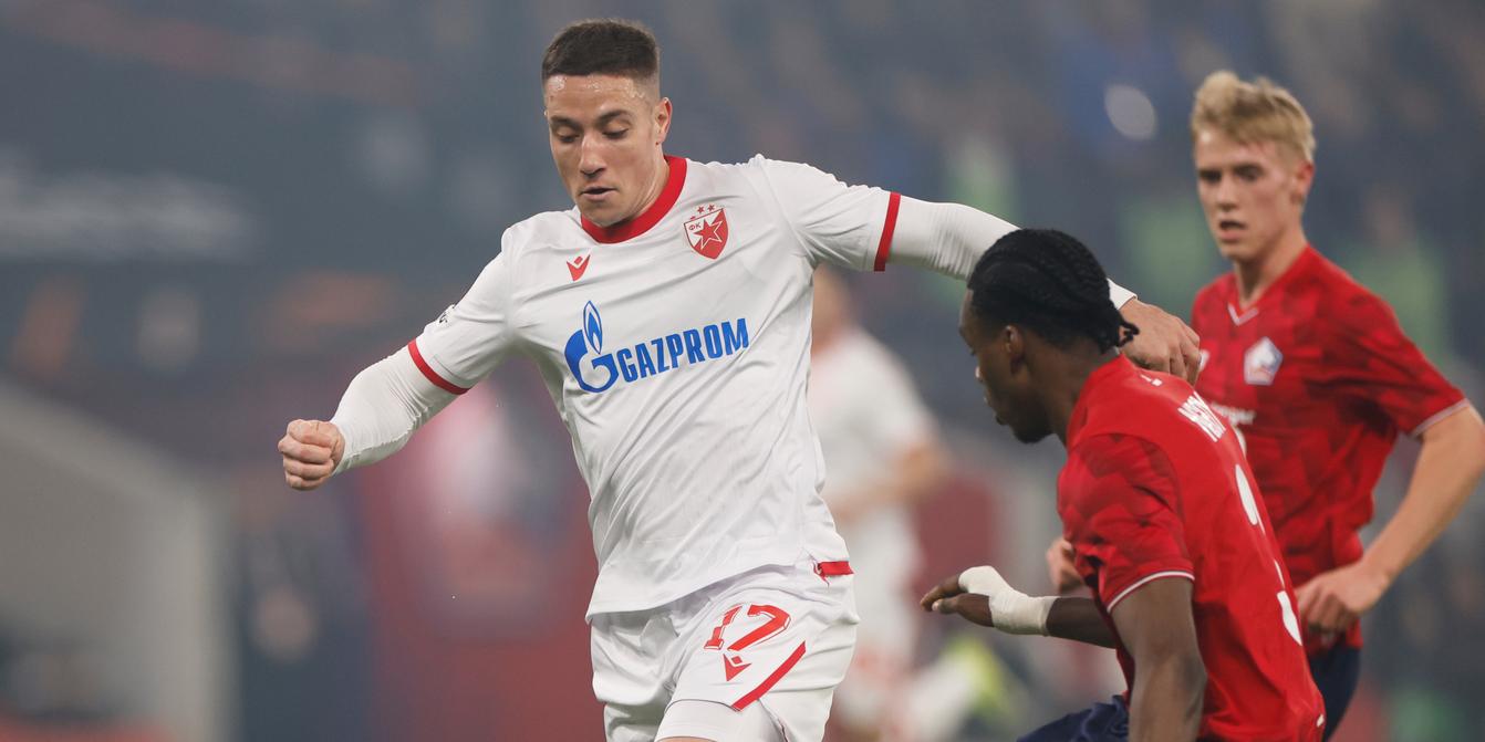 Le Losc chute à domicile face à l’Étoile rouge en match de barrage aller de la Ligue Europa Kép