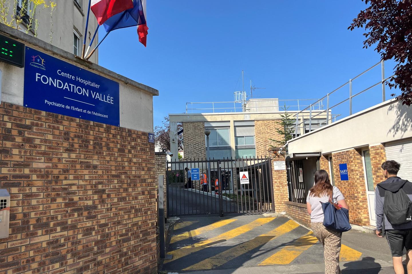 Fondation Vallée : une suspension d’activité décidée pour quatre unités de l’hôpital pédopsychiatrique francilien Fondation Vallée : une suspension d’activité décidée pour quatre unités de l’hôpital pédopsychiatrique francilien