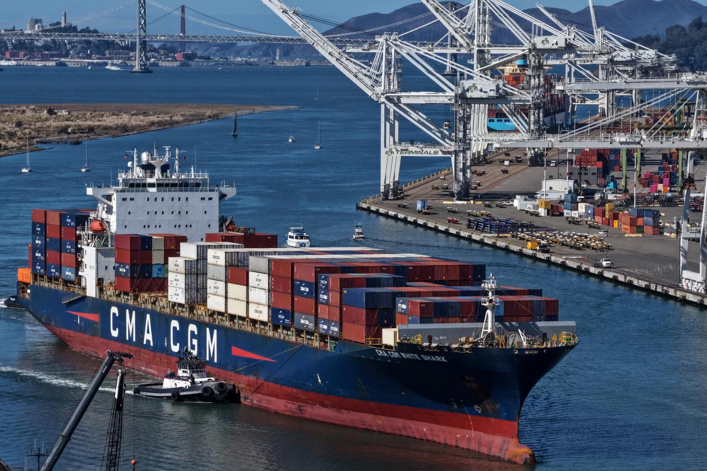 Les Etats-Unis enregistrent un déficit commercial record en 2025 malgré les droits de douane instaurés par Donald Trump Les Etats-Unis enregistrent un déficit commercial record en 2025 malgré les droits de douane instaurés par Donald Trump