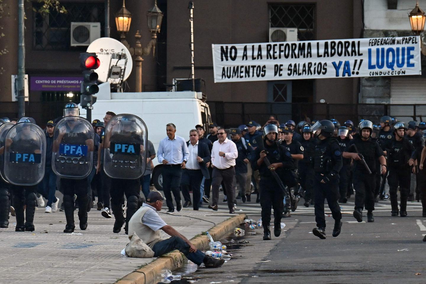 Argentine : Javier Milei dérégule le marché du travail