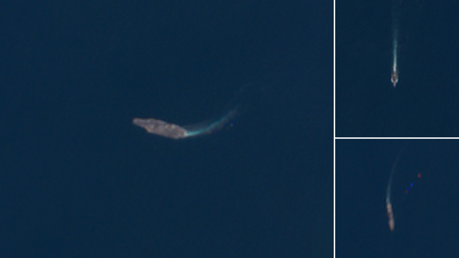 À gauche, le porte-avion «&nbsp;USS Lincoln&nbsp;» en mer d’Oman, le 15&nbsp;février 2026. «&nbsp;Le Monde&nbsp;» a pu confirmer la présence de deux navires à la forme et à la taille similaires à des destroyers de classe Arleigh-Burke sur la même image satellite.